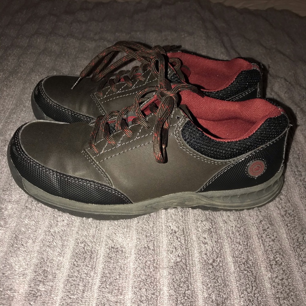 Size 3 Nunn-Bush loafers